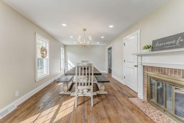 924 Stoneleigh Road, Dalton, GA 30720