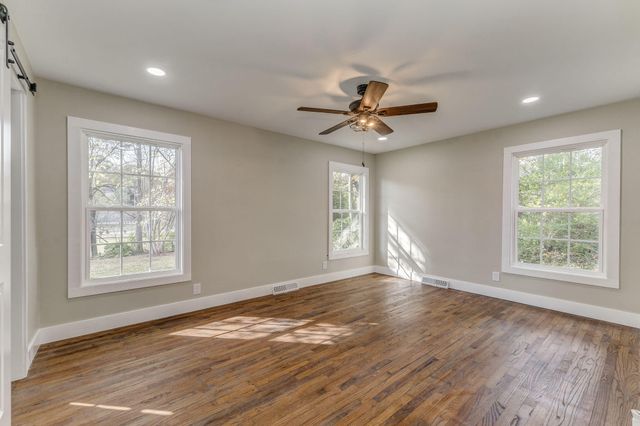 924 Stoneleigh Road, Dalton, GA 30720