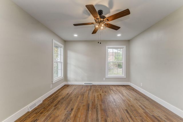 924 Stoneleigh Road, Dalton, GA 30720