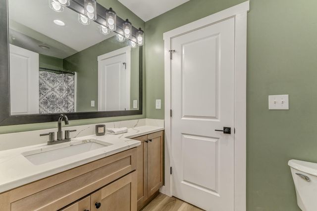 924 Stoneleigh Road, Dalton, GA 30720