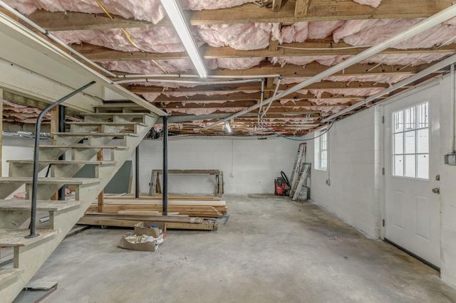 924 Stoneleigh Road, Dalton, GA 30720