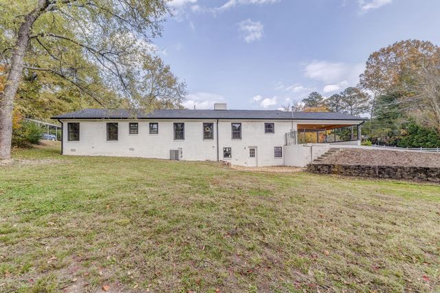 924 Stoneleigh Road, Dalton, GA 30720