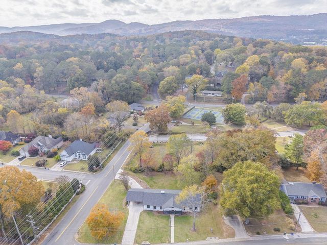 924 Stoneleigh Road, Dalton, GA 30720