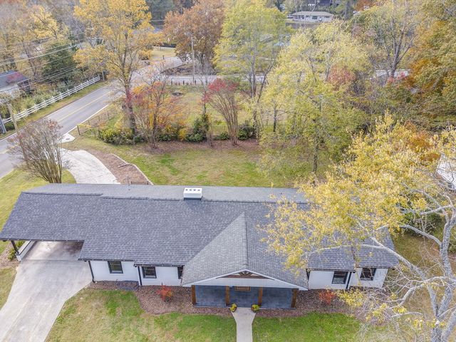 924 Stoneleigh Road, Dalton, GA 30720