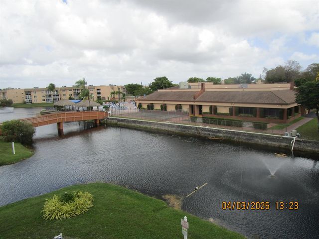 9401 Sunrise Lakes Boulevard 308, Sunrise, FL 33322