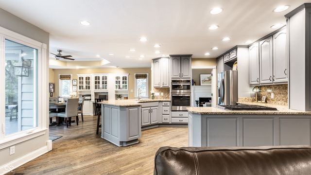 665 Nottingham Court, Carmel, IN 46032