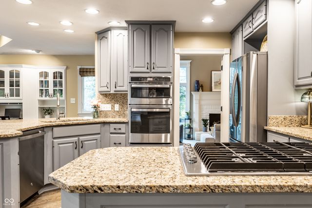 665 Nottingham Court, Carmel, IN 46032