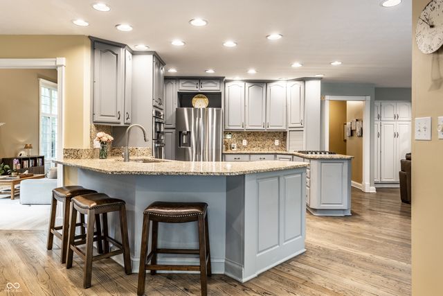 665 Nottingham Court, Carmel, IN 46032