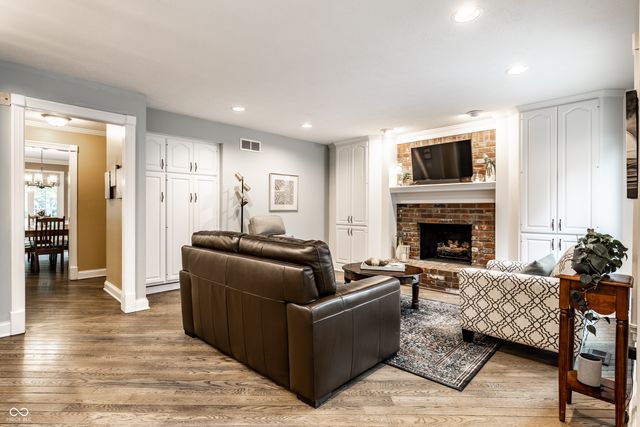 665 Nottingham Court, Carmel, IN 46032
