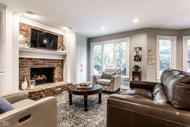 665 Nottingham Court, Carmel, IN 46032