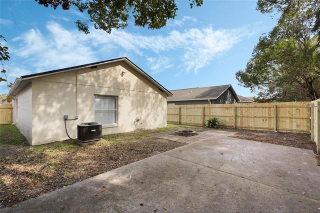 2429 DAFFADIL TERRACE, Sanford, FL 32771