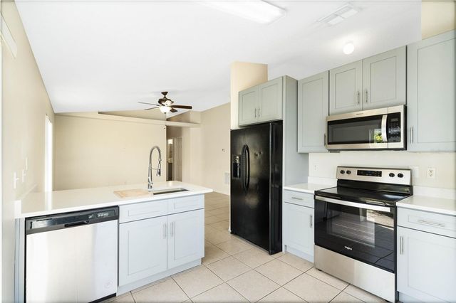 2429 DAFFADIL TERRACE, Sanford, FL 32771