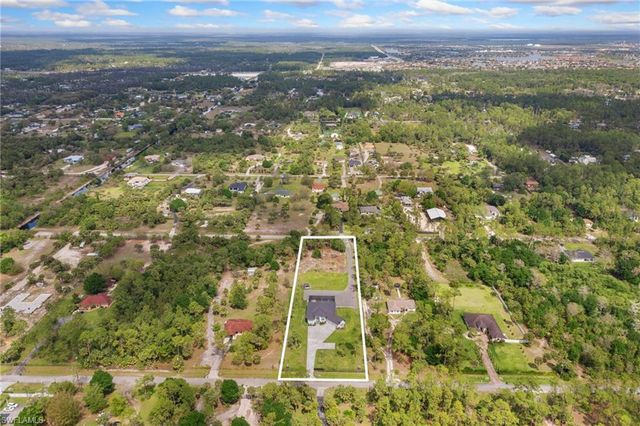 431 16th AVE NE, Naples, FL 34120