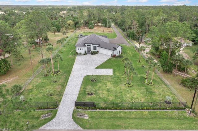 431 16th AVE NE, Naples, FL 34120