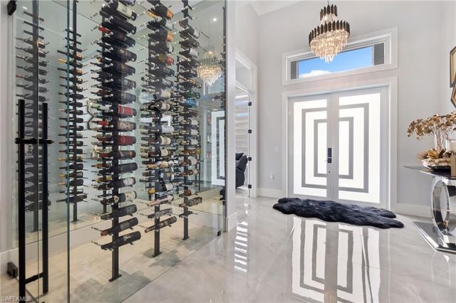 431 16th AVE NE, Naples, FL 34120