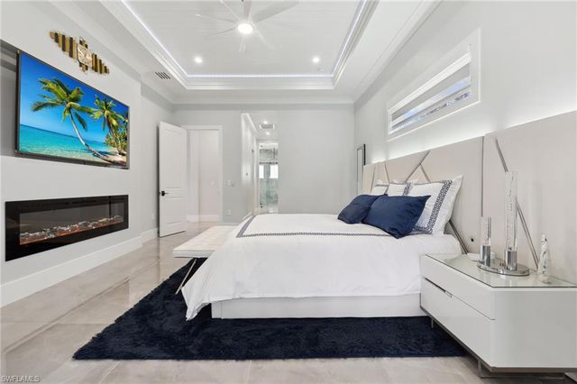 431 16th AVE NE, Naples, FL 34120