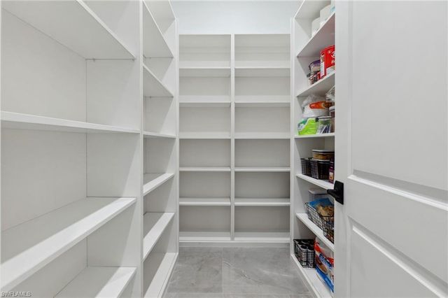 431 16th AVE NE, Naples, FL 34120