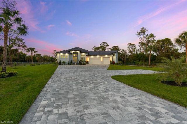 431 16th AVE NE, Naples, FL 34120