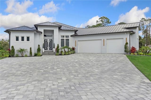 431 16th AVE NE, Naples, FL 34120