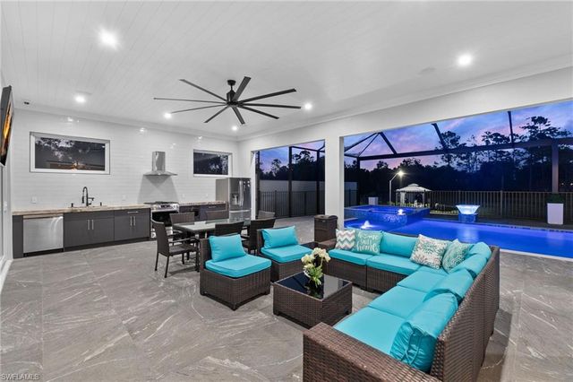 431 16th AVE NE, Naples, FL 34120