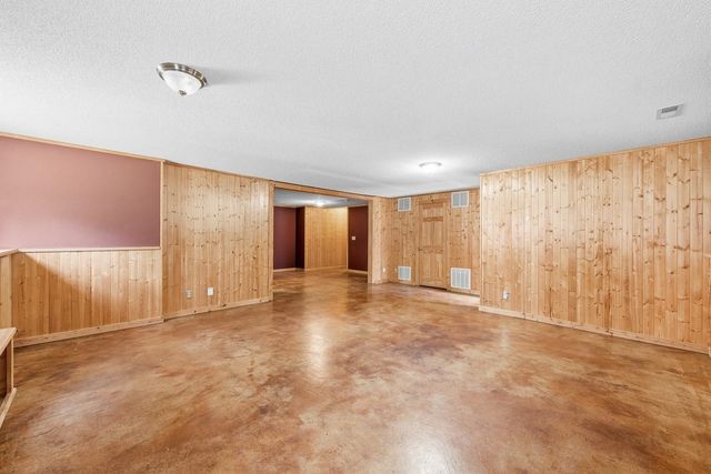 1200 S Sagebrush St, Wichita, KS 67230