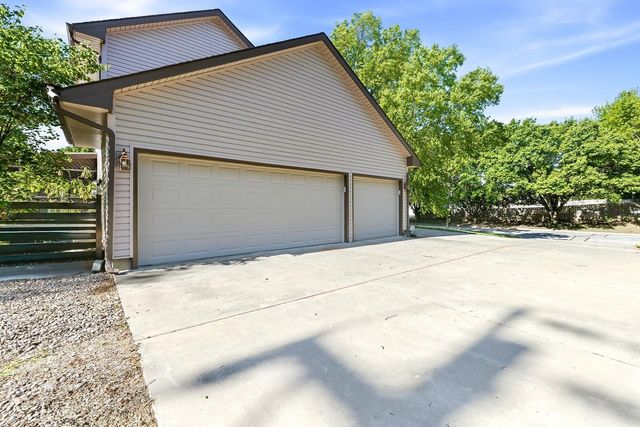 1200 S Sagebrush St, Wichita, KS 67230