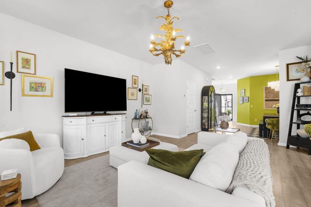 2032 Longhorn Lane, Summerville, SC 29485