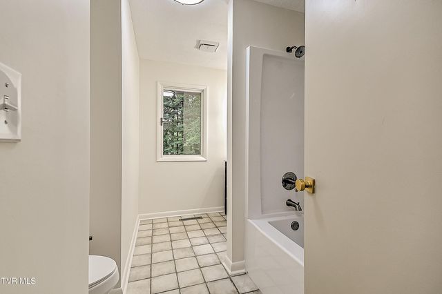 229 Kanan Drive, Kingsport, TN 37664