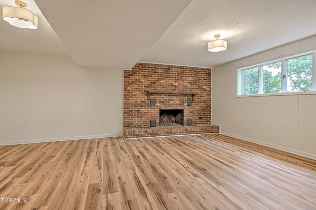 229 Kanan Drive, Kingsport, TN 37664