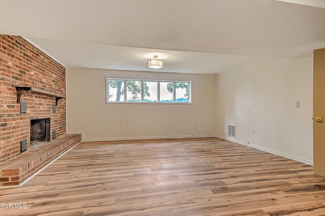 229 Kanan Drive, Kingsport, TN 37664
