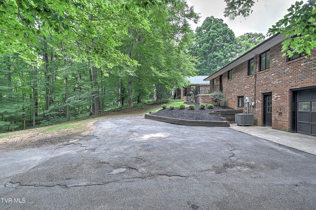 229 Kanan Drive, Kingsport, TN 37664
