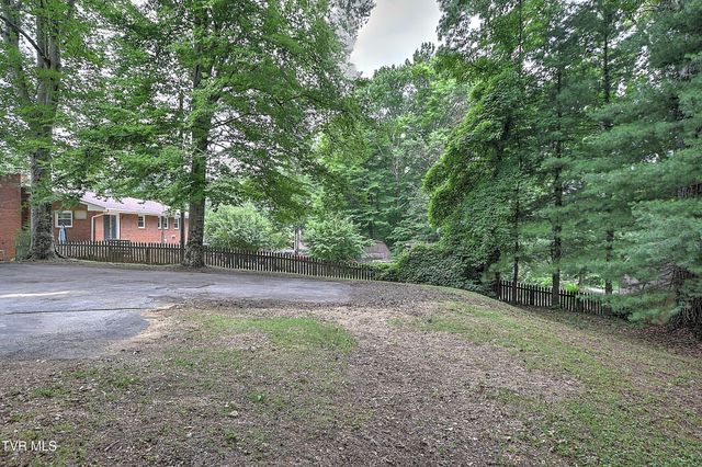 229 Kanan Drive, Kingsport, TN 37664