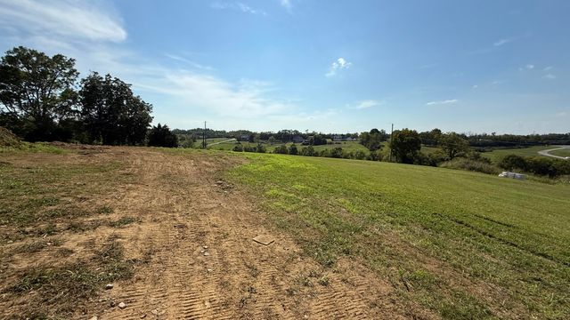 2006 West Court, Richmond, KY 40475