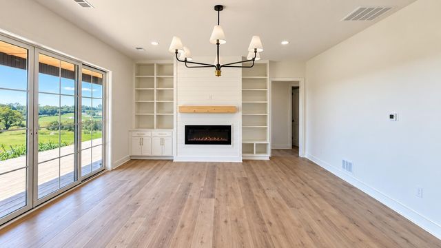 2006 West Court, Richmond, KY 40475