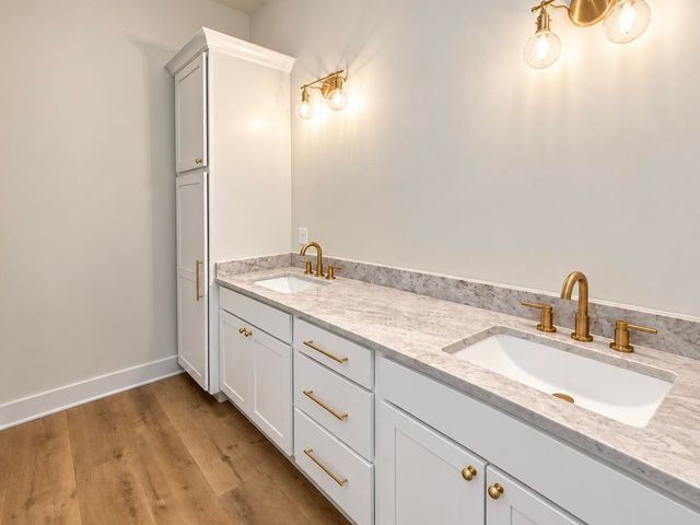 2006 West Court, Richmond, KY 40475