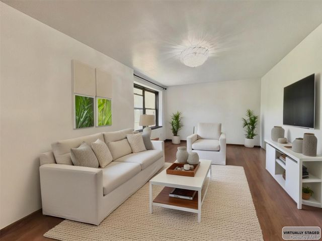 140-14 28th Road 6G, Flushing, NY 11354