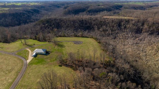 162 Douglas Road, Russell Springs, KY 42642