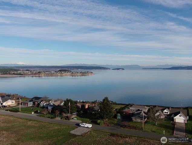1418 Bonnie View Acres Road, Oak Harbor, WA 98277
