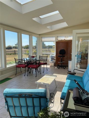 1418 Bonnie View Acres Road, Oak Harbor, WA 98277