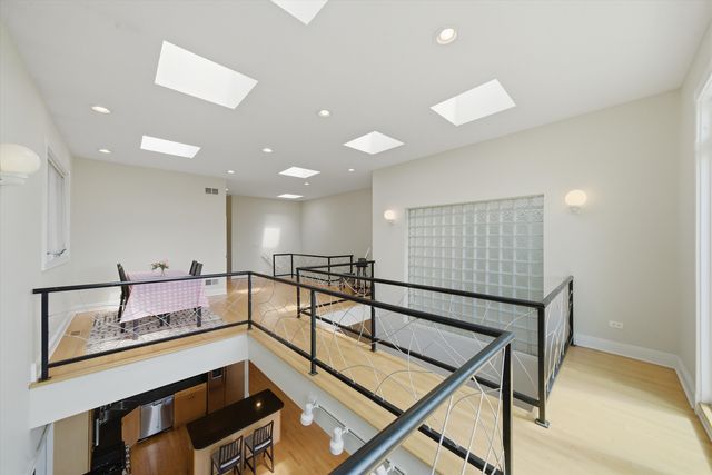 1656 W Augusta Boulevard 3W, Chicago, IL 60622