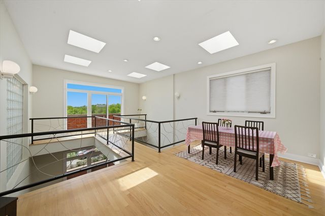 1656 W Augusta Boulevard 3W, Chicago, IL 60622
