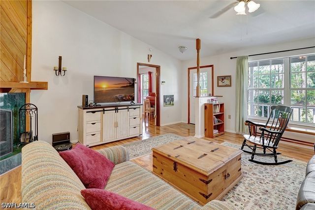 3520 2nd AVE NE, Naples, FL 34120
