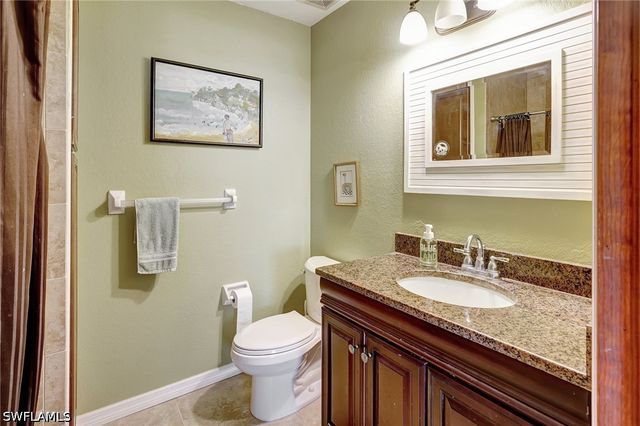 3520 2nd AVE NE, Naples, FL 34120