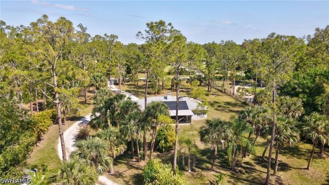 3520 2nd AVE NE, Naples, FL 34120