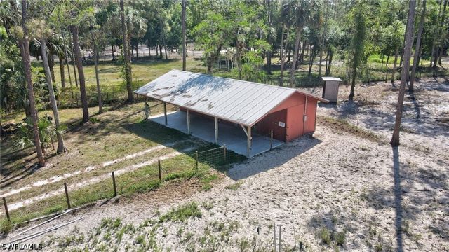 3520 2nd AVE NE, Naples, FL 34120