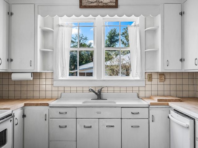 415 W Main Street, Perry, FL 32347