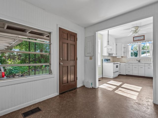 415 W Main Street, Perry, FL 32347