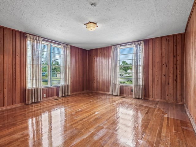 415 W Main Street, Perry, FL 32347