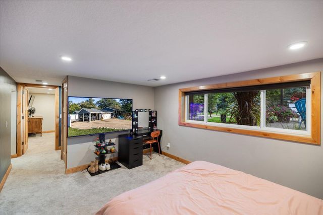 12470 Blanca Avenue W, Rosemount, MN 55068