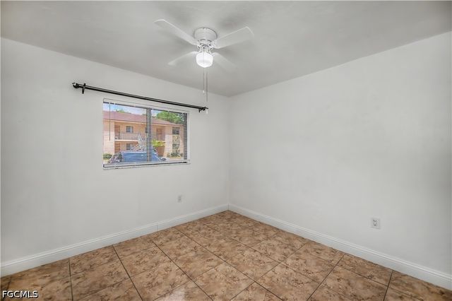 2700 Park Windsor DR 713, Fort Myers, FL 33901